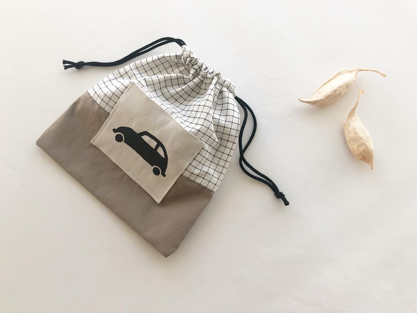 Bi color   -   Pouch set